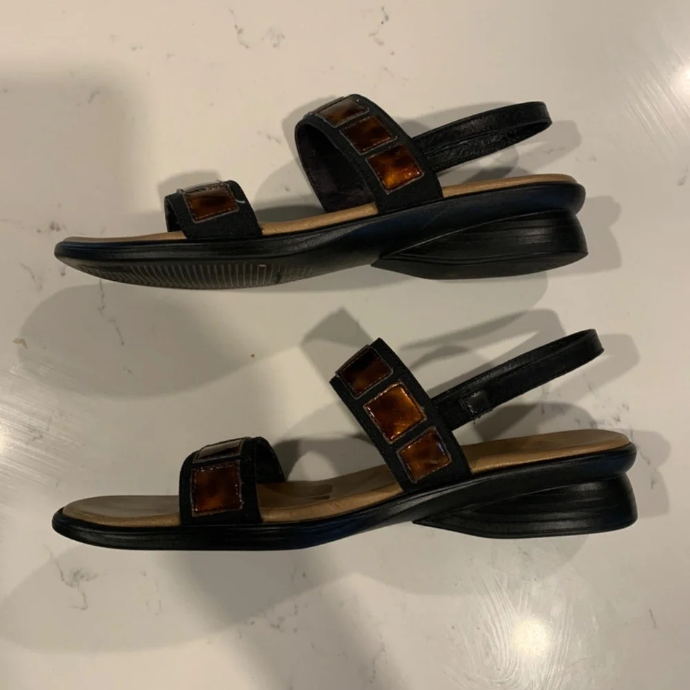 Munro American Sandals Size 8N - Picture 4 of 5